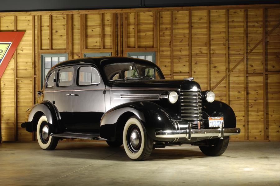  Oldsmobile Six F-37 Sedan 1937 года  (фото 1 из 4)